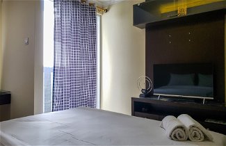 Photo 3 - Elegant And Comfy Studio Apartment Belmont Residence Puri