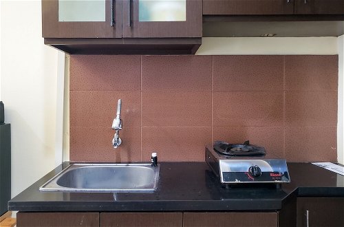 Photo 10 - Elegant And Comfy Studio Apartment Belmont Residence Puri