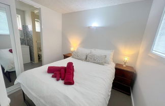 Photo 3 - Cozy 1-bedroom Unit in St Kilda w/ Parking & Wifi