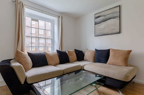 Photo 23 - Inviting 2BD Flat 15 Minutes From Regents Park