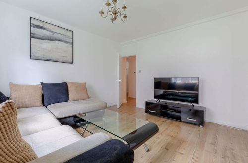 Foto 20 - Inviting 2BD Flat 15 Minutes From Regents Park