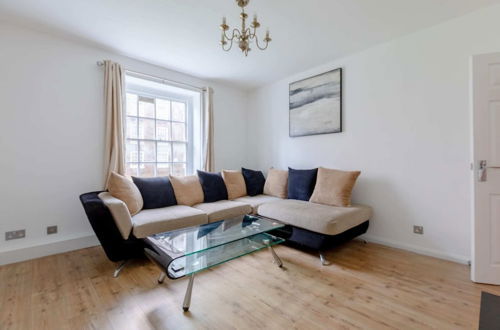 Photo 22 - Inviting 2BD Flat 15 Minutes From Regents Park