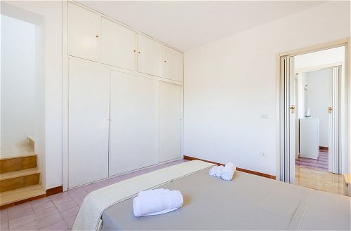 Photo 6 - Porto Cesareo Air-conditioned Villa Sleeps 12 Torre Cesarea