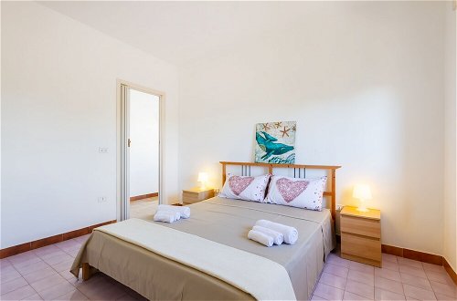 Photo 4 - Porto Cesareo Air-conditioned Villa Sleeps 12 Torre Cesarea