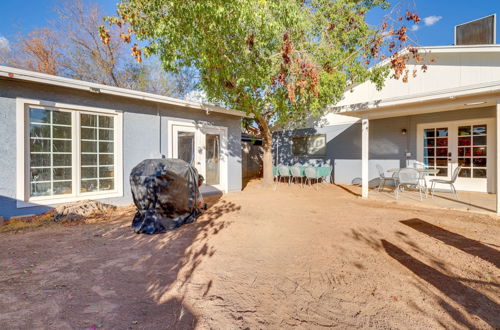 Foto 5 - Cozy Mesa Vacation Rental w/ Shared Yard & Hot Tub