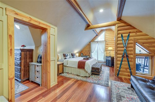 Foto 5 - Dreamy Alpine Cabin w/ Hot Tub, Fireplace & More