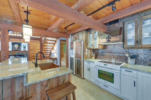 Photo 13 - Dreamy Alpine Cabin w/ Hot Tub, Fireplace & More