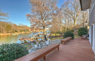 Photo 1 - Dock Days by Avantstay Swimming Platform, Dock