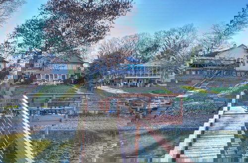 Photo 1 - Dock Days by Avantstay Swimming Platform, Dock