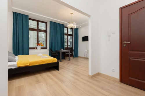 Photo 3 - Elegant Studio Piotrkowska by Renters