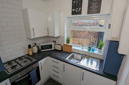 Foto 7 - Warm & Calming 3BD Holiday Home - Salford