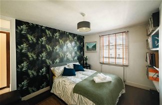 Photo 3 - Stylish 2 Bedroom Flat in Camden Town