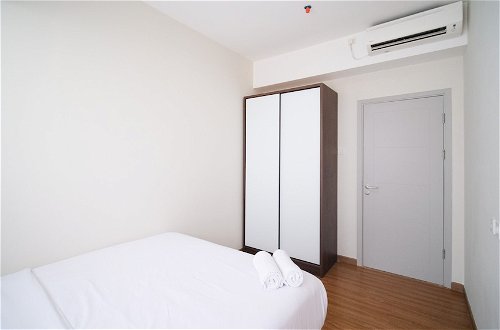 Photo 10 - Homey 3Br With Private Lift At Grand Sungkono Lagoon Apartment