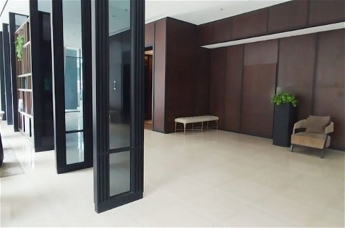 Foto 64 - Homey 3Br With Private Lift At Grand Sungkono Lagoon Apartment