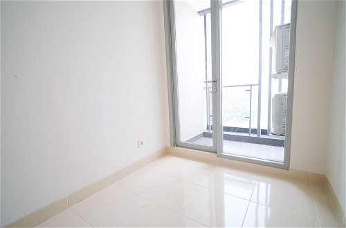 Photo 33 - Homey 3Br With Private Lift At Grand Sungkono Lagoon Apartment