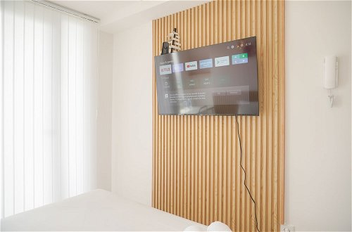 Foto 15 - Homey And Good Choice Studio Tokyo Riverside Pik 2 Apartment