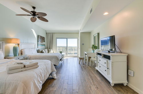 Photo 1 - Destin Resort Studio w/ Pool - Walk to Beach