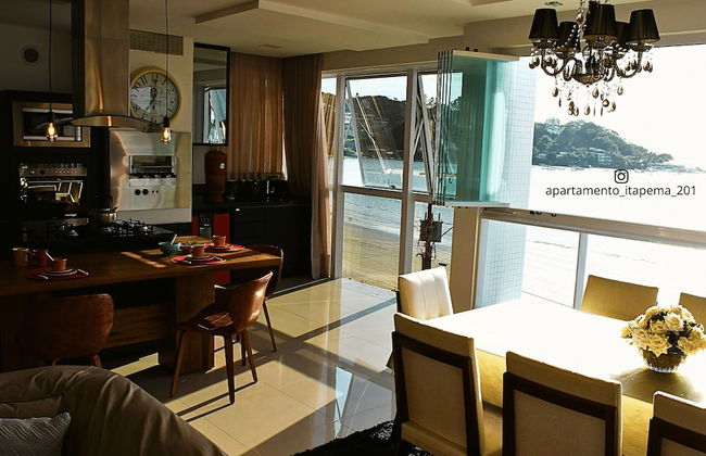 Apto Panorâmico Vista Mar em Itapema - Foto 1