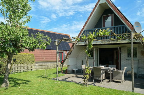 Photo 17 - Holiday Home de Druif With a Nice Terrace Near Lake Lauwersmeer