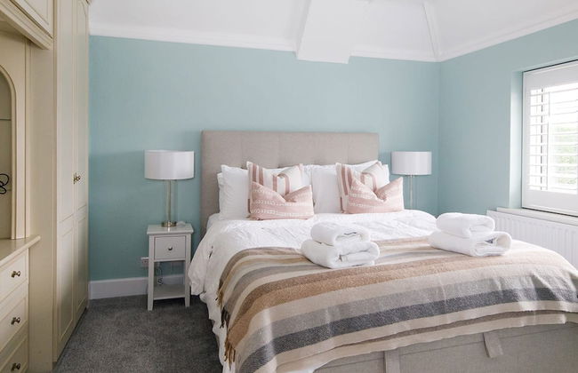 Bright Modern 4 br House 100 Metres From Beach - Foto 29