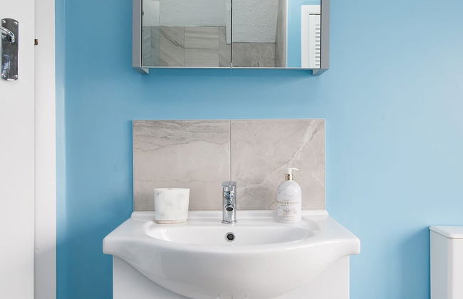 Bright Modern 4 br House 100 Metres From Beach - Foto 23