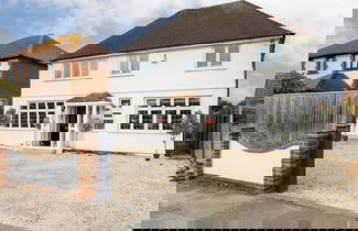 Foto 1 - Bright Modern 4 br House 100 Metres From Beach