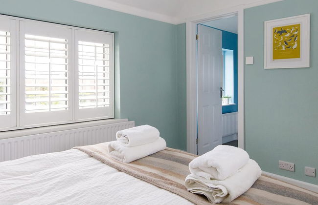 Bright Modern 4 br House 100 Metres From Beach - Foto 30