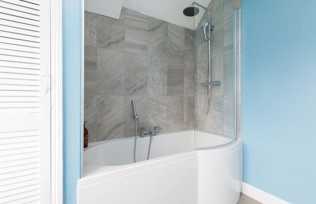 Bright Modern 4 br House 100 Metres From Beach - Foto 75