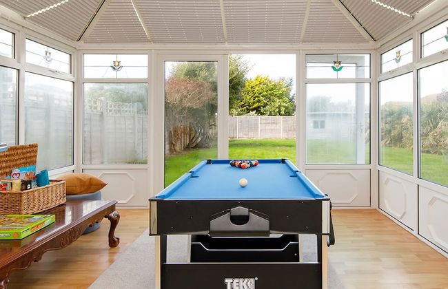 Bright Modern 4 br House 100 Metres From Beach - Foto 18