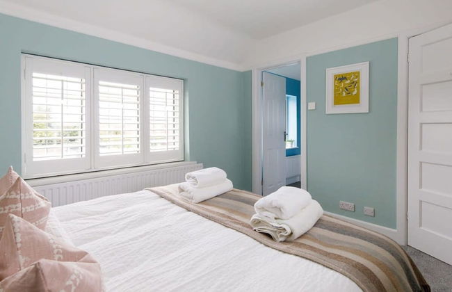 Bright Modern 4 br House 100 Metres From Beach - Foto 80