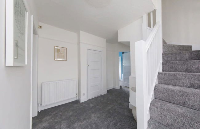 Bright Modern 4 br House 100 Metres From Beach - Foto 71