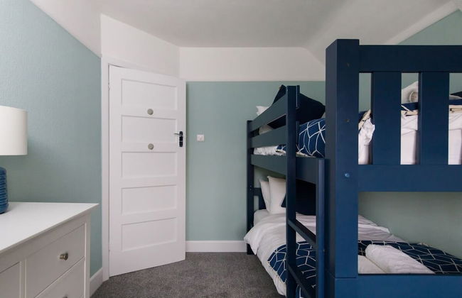 Bright Modern 4 br House 100 Metres From Beach - Foto 76