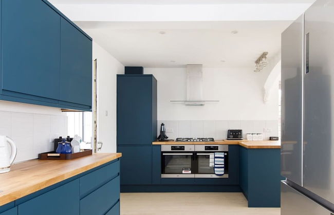 Bright Modern 4 br House 100 Metres From Beach - Foto 61