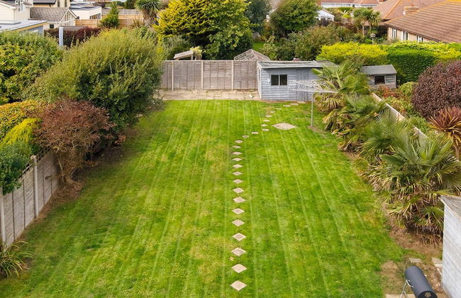 Bright Modern 4 br House 100 Metres From Beach - Foto 44