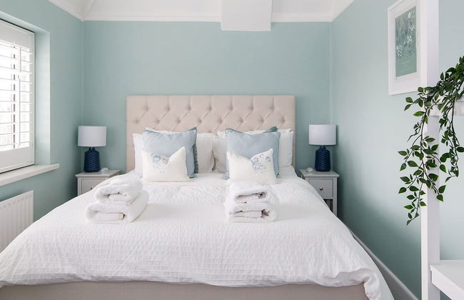 Bright Modern 4 br House 100 Metres From Beach - Foto 2