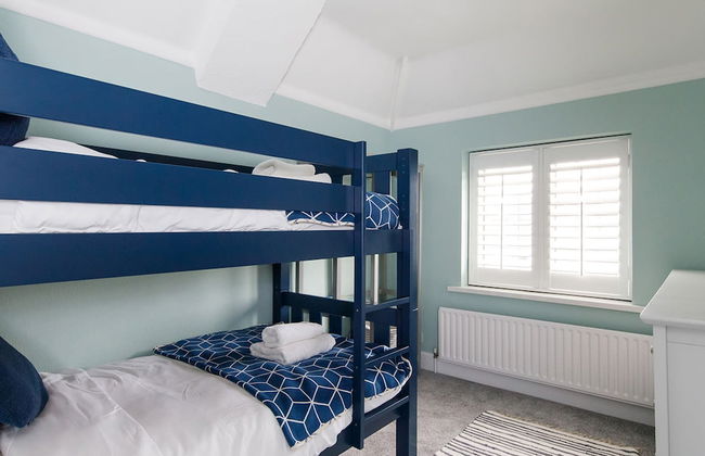 Bright Modern 4 br House 100 Metres From Beach - Foto 26