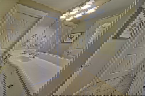 Foto 21 - Luxurious High-Rise Condo with Direct Beach Access & Beachside Pool - Unit 2105 by RedAwning