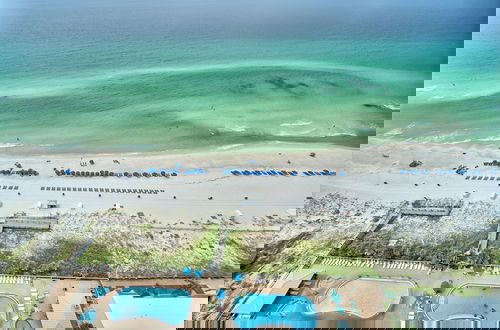 Foto 38 - Luxurious High-Rise Condo with Direct Beach Access & Beachside Pool - Unit 2105 by RedAwning