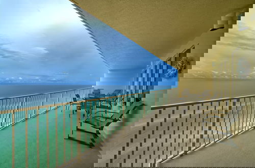 Foto 31 - Luxurious High-Rise Condo with Direct Beach Access & Beachside Pool - Unit 2105 by RedAwning