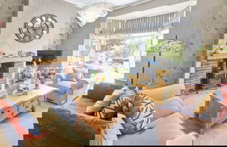 Foto 1 - Host Stay The Beach House