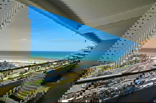 Photo 19 - Elite Paradise 2 Bedroom Condo by RedAwning