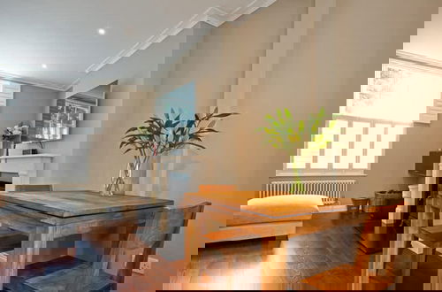 Foto 19 - Luxury Marylebone House With Private Garden