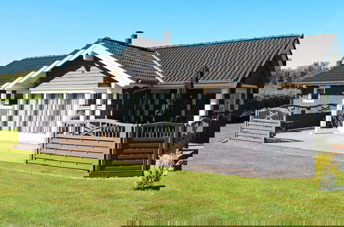 Photo 1 - 6 Person Holiday Home in Vaeggerlose