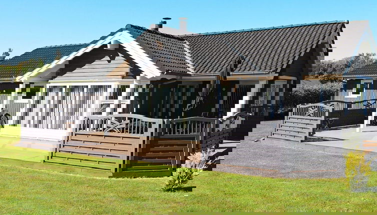Photo 1 - 6 Person Holiday Home in Vaeggerlose