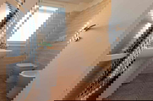 Foto 15 - Nice Three Bedroom Apartment Close to the sea