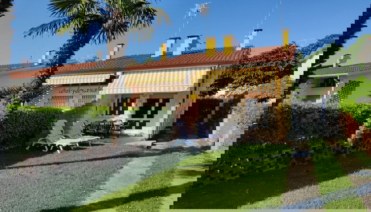 Foto 1 - Bright Villa in Caorle, Private Garden - Beahost