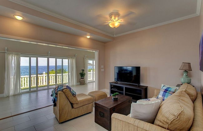 Paradise Ocean View 2 Bedroom Home by RedAwning - Foto 17