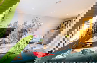 Foto 1 - Explore Granary Square Two Bedroom by Belvilla