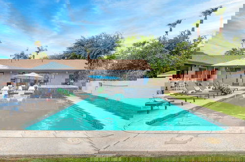 Foto 42 - Quinta Green by Avantstay Modern Home w/ Pool, Spa & Golf Course!