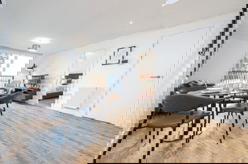 Photo 18 - Amazing Flat With Community Hub